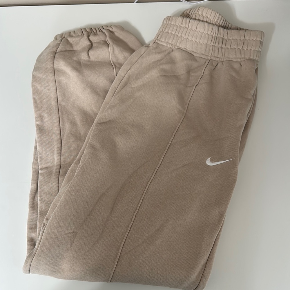 Nike Joggers